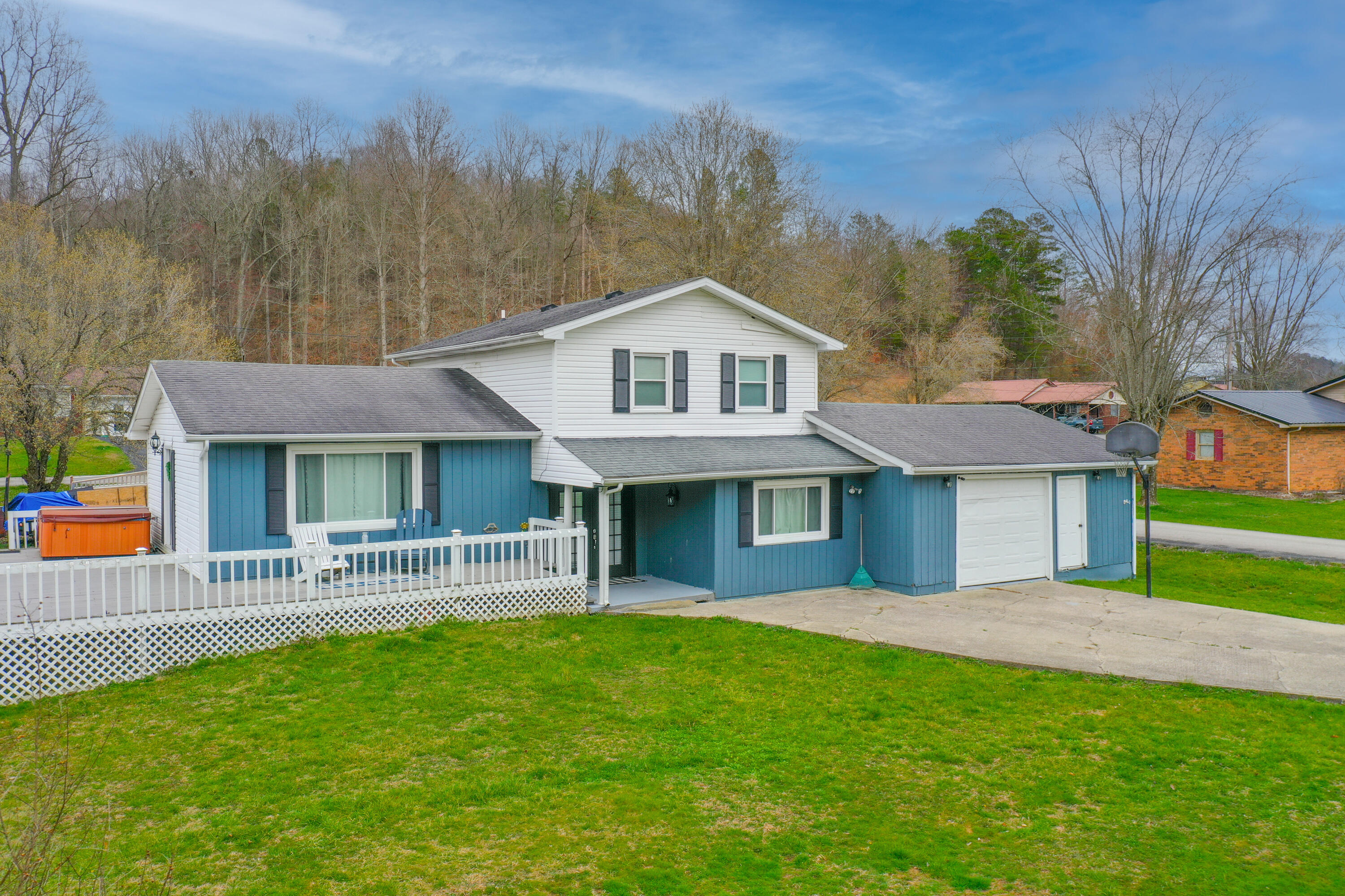 51 Oakmont Road Manchester, KY 40962 - Photo 2 of 58 org_b3dd74c1aa1762af_1709850606000-HDR-E