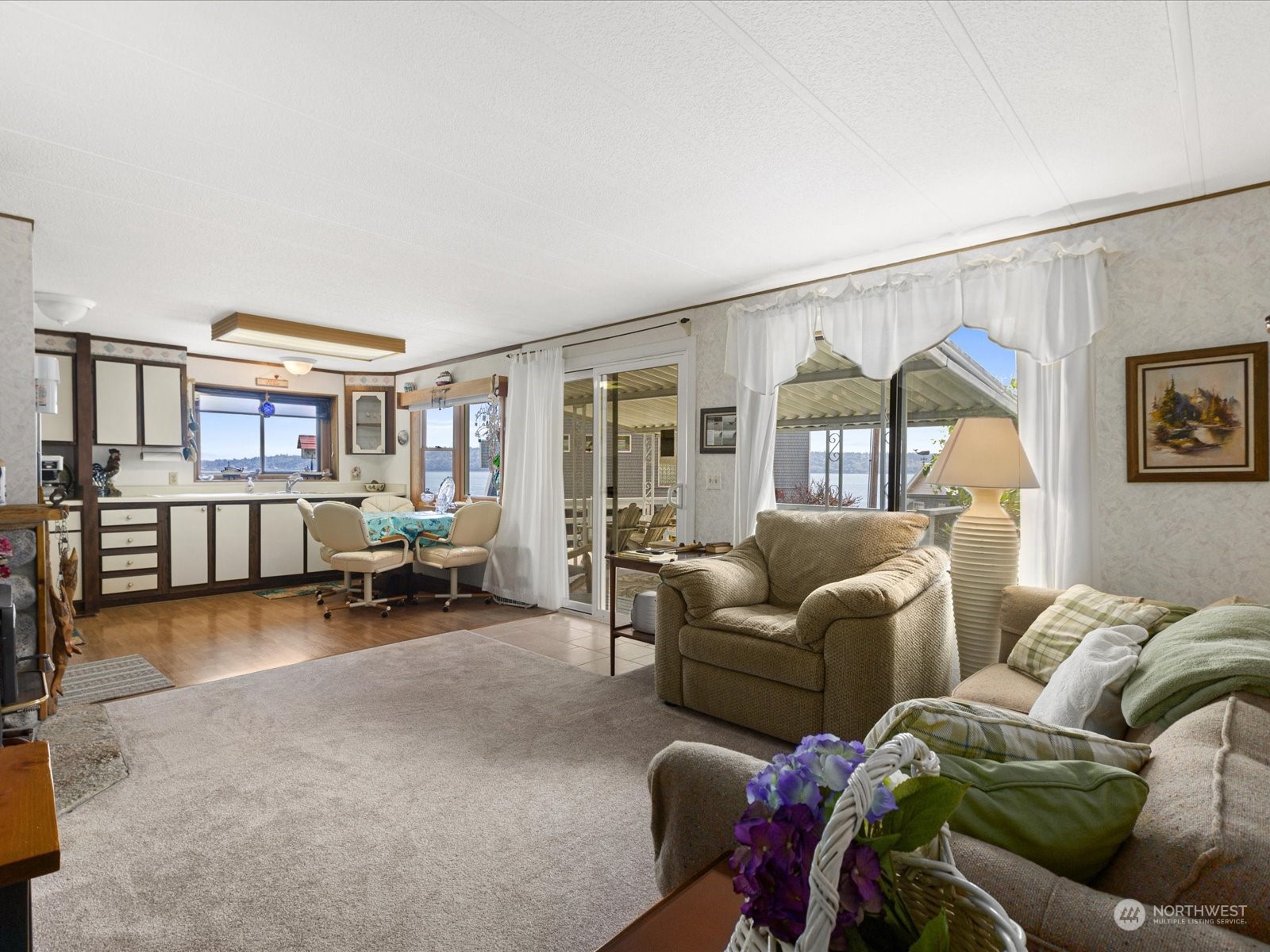 7484 Humphrey Road Clinton, WA 98236 - Photo 7 of 26 Gallery Image 7