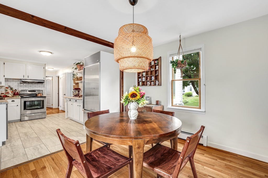 8 Chesterfield Road Northborough, MA 01532 - Photo 8 of 41 Gallery Image 8