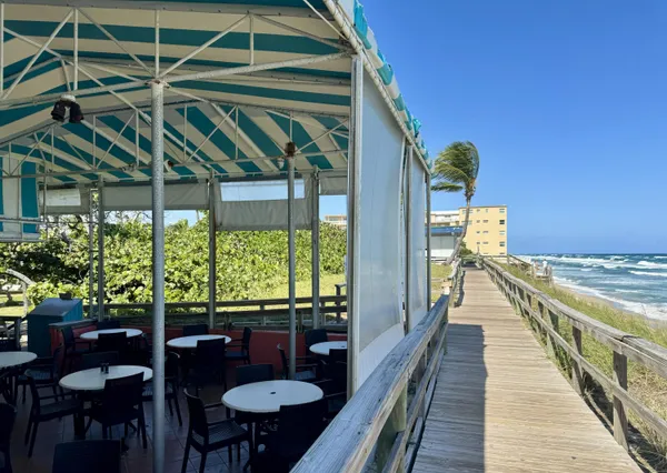 $2,000 | 4501 South Ocean Boulevard, Unit E5, Lantana, FL 33480