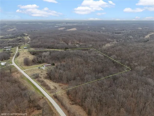 $189,900 | 13644 Quince Trail, Livonia, MO 63551