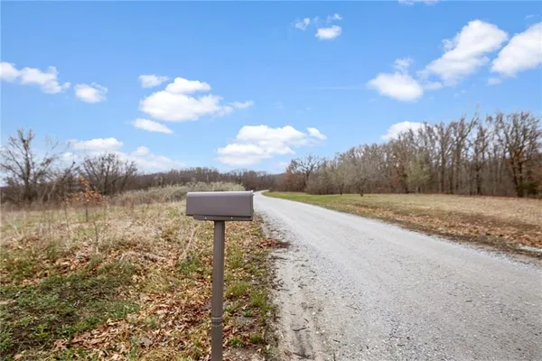 $189,900 | 13644 Quince Trail, Livonia, MO 63551