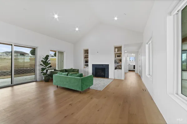 $990,000 | 22109 Aura Vista Way, Caldwell, ID 83607