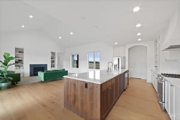 $990,000 | 22109 Aura Vista Way, Caldwell, ID 83607