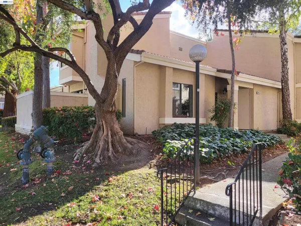 $749,000 | 665 Palomino Drive, Unit D, Pleasanton, CA 94566