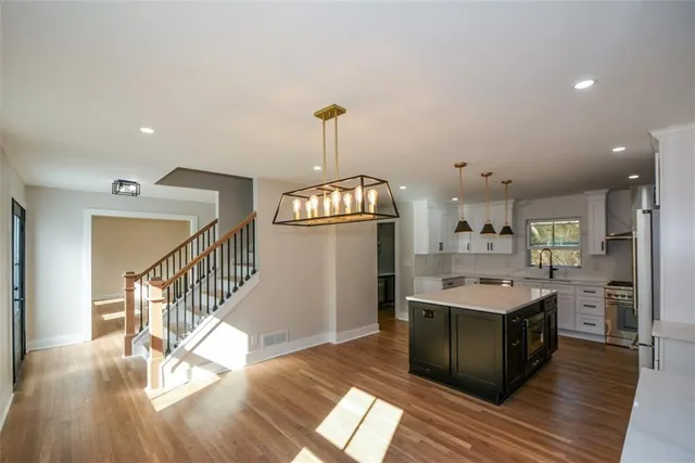 $825,000 | 1610 Chateau Drive, Atlanta, GA 30338