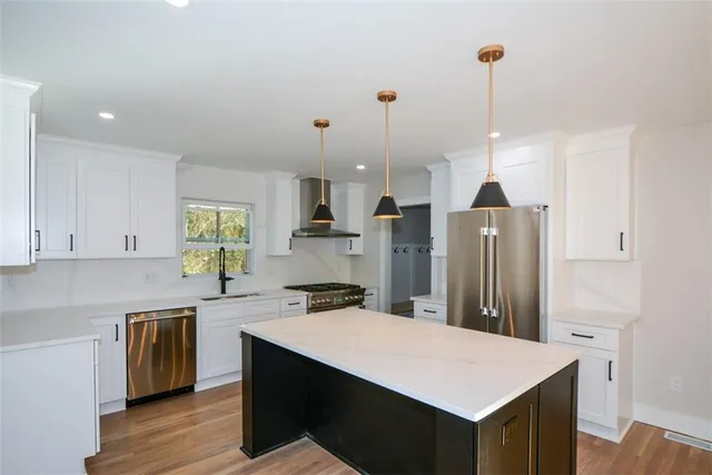 $825,000 | 1610 Chateau Drive, Atlanta, GA 30338