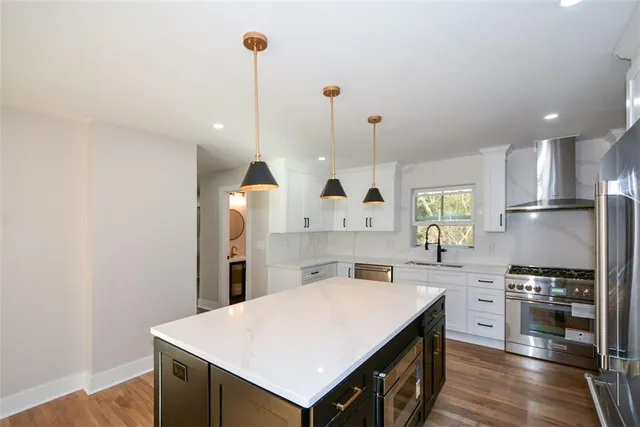 $825,000 | 1610 Chateau Drive, Atlanta, GA 30338