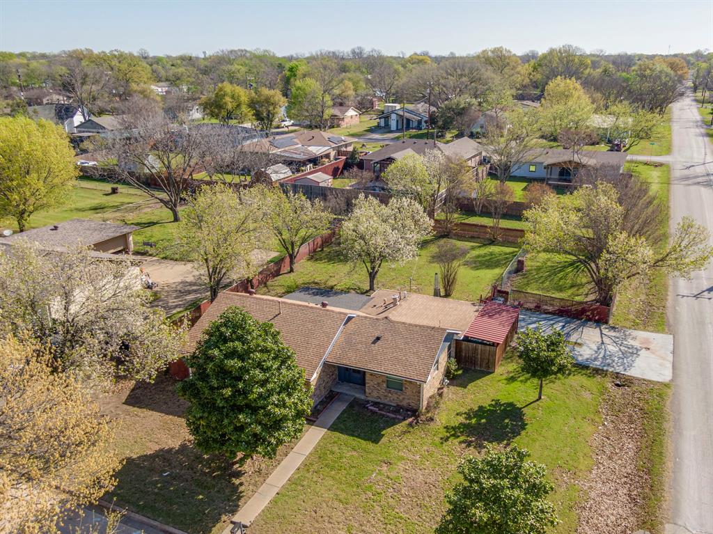 100 North Valley Street Red Oak, TX 75154 - Photo 24 of 31 an aerial view of residential houses with outdoor space
