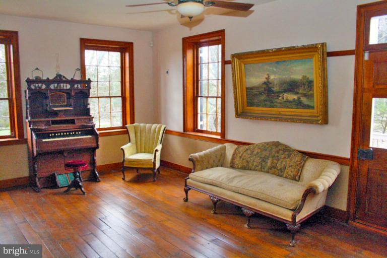 4400 Green Valley Road Union Bridge, MD 21791 - Photo 4 of 30 Living Room