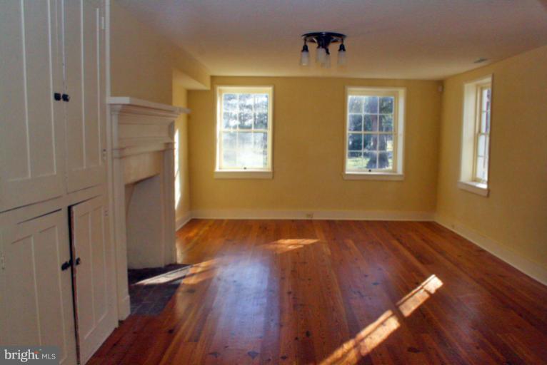 4400 Green Valley Road Union Bridge, MD 21791 - Photo 10 of 30 Family Room
