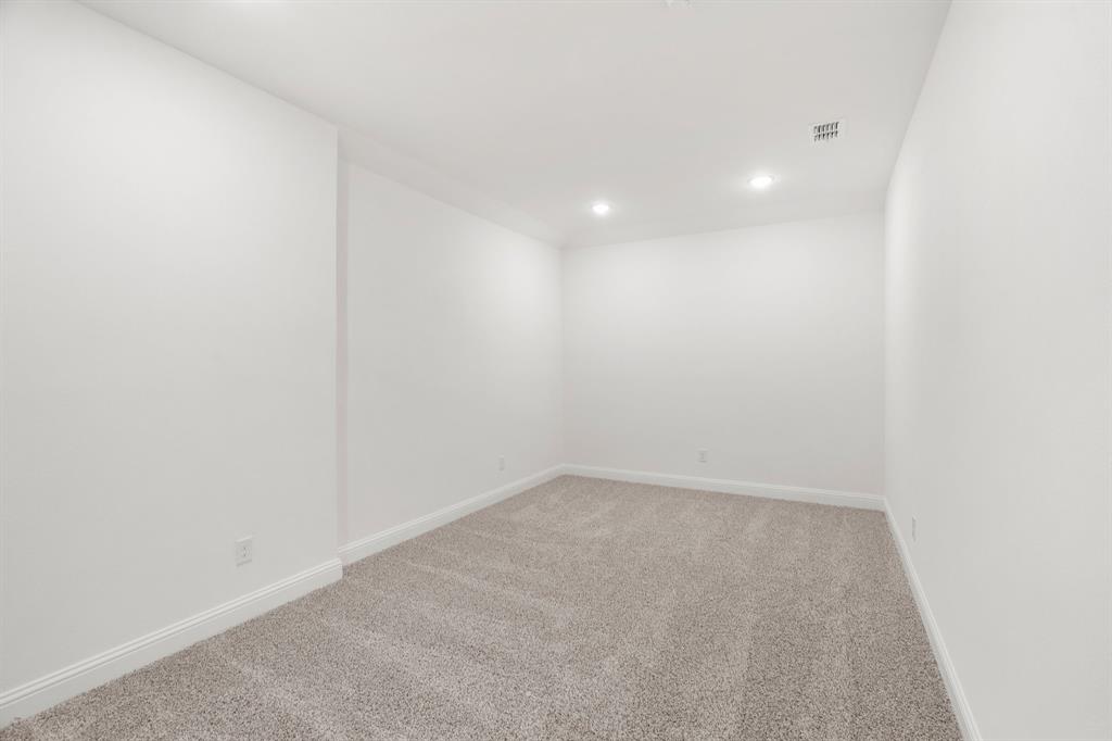 848 Northwood Road Fort Worth, TX 76107 - Photo 22 of 40 a view of an empty room
