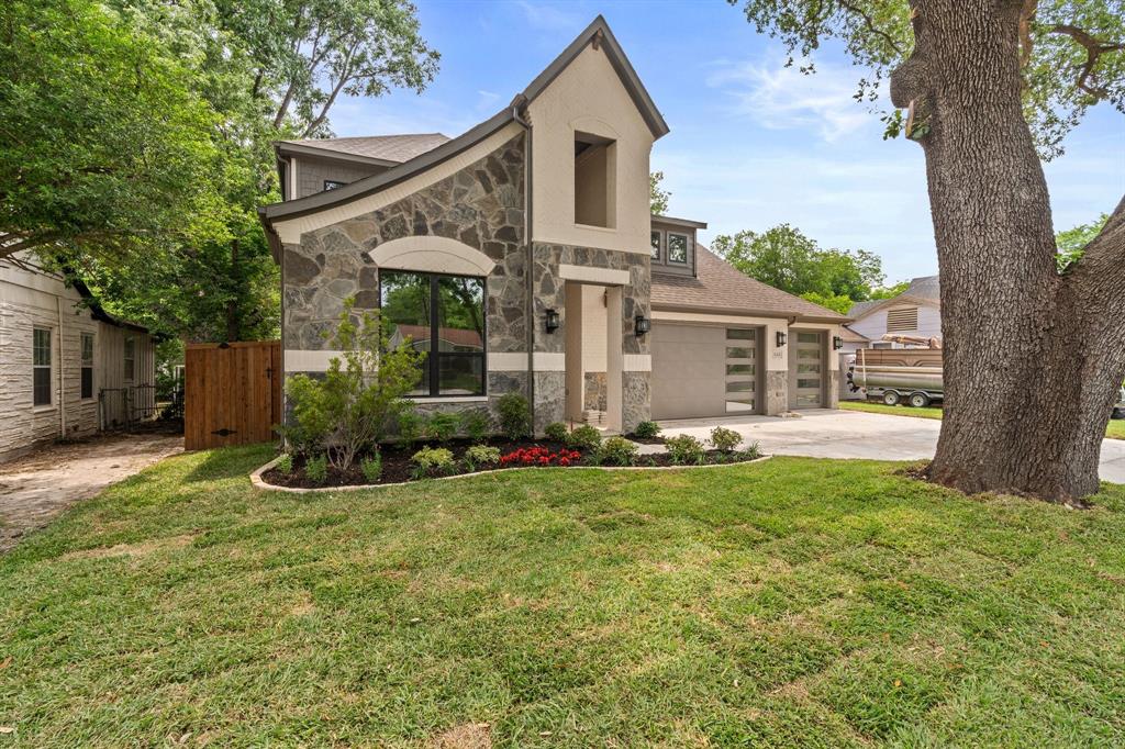 848 Northwood Road Fort Worth, TX 76107 - Photo 36 of 40 a view of a house with a yard and sitting area