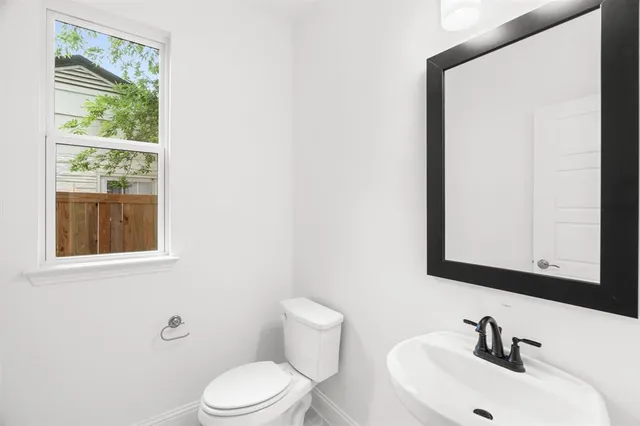 $948,990 | 848 Northwood Road, Fort Worth, TX 76107