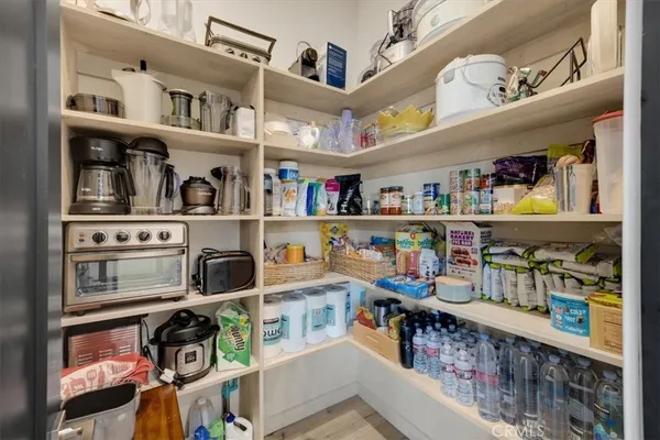 $1,628,000 | 756 West 19th Street, Unit B, Costa Mesa, CA 92627