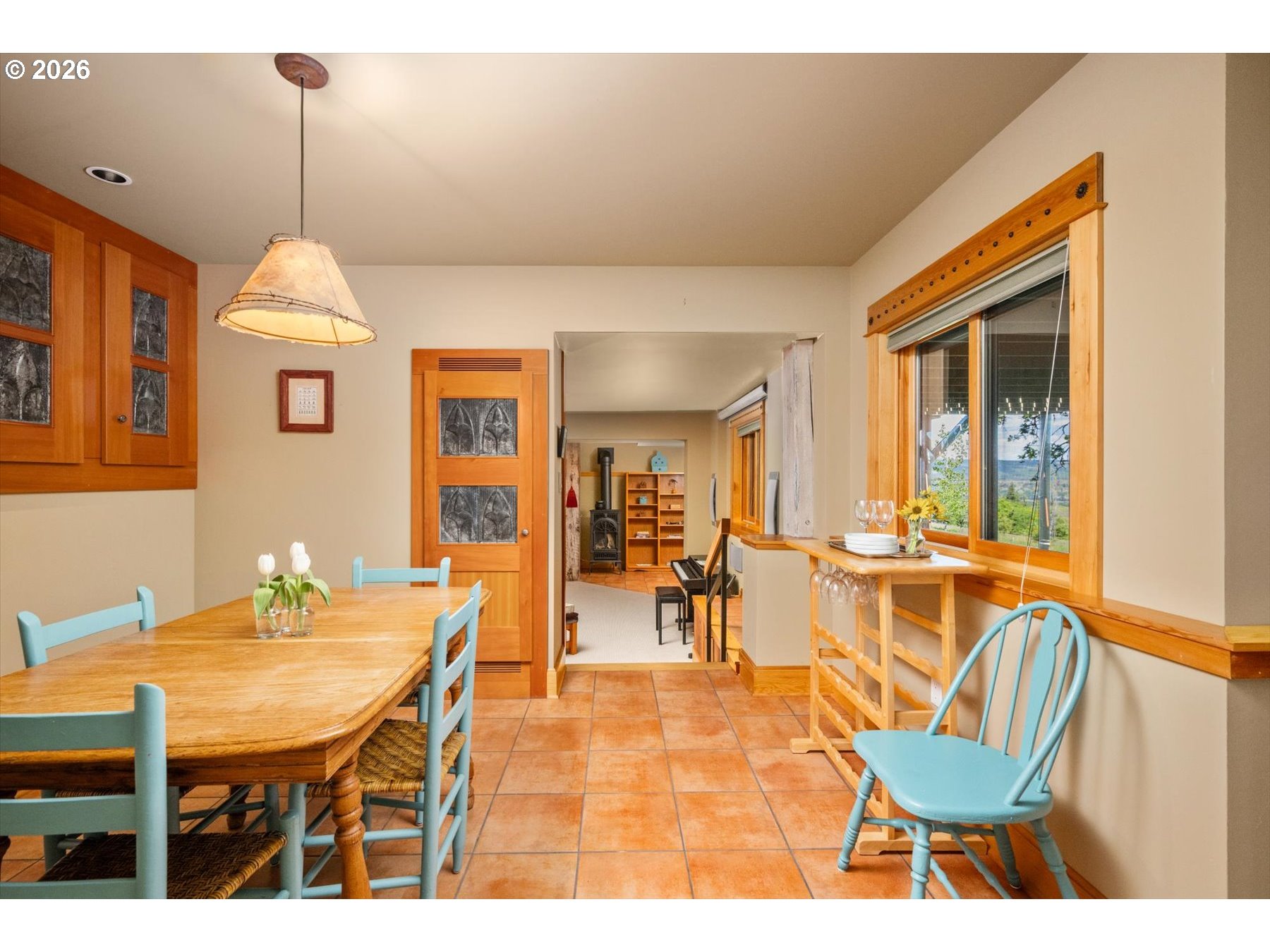 1945 Cynthia Way Mosier, OR 97040 - Photo 37 of 48 a dining room with furniture and window