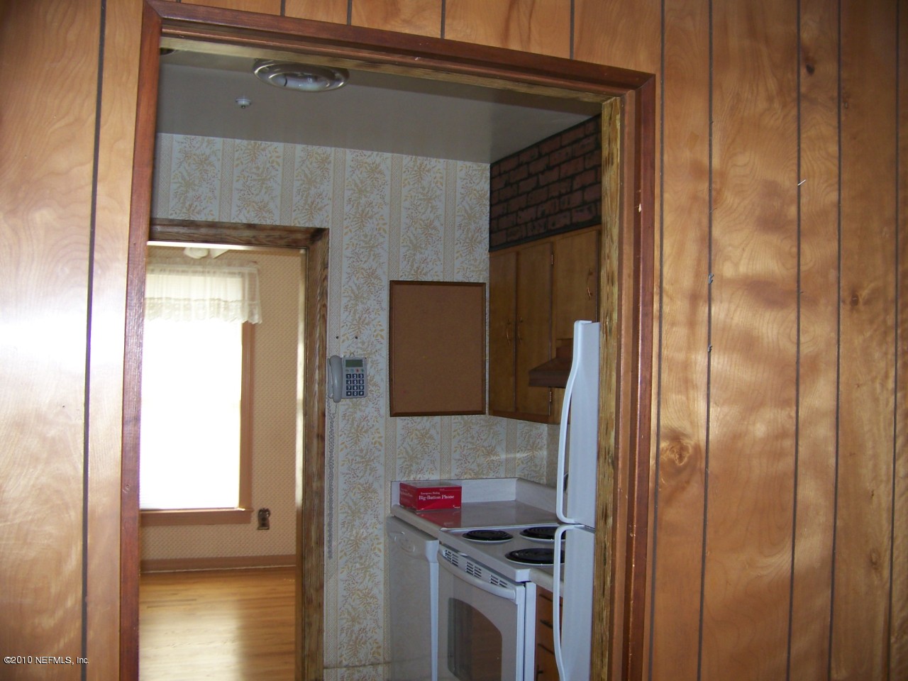 9761 Kline Road Jacksonville, FL 32246 - Photo 12 of 71 a bathroom with a mirror