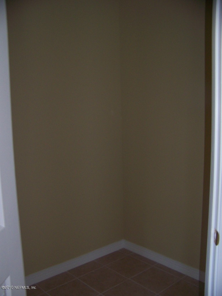 9761 Kline Road Jacksonville, FL 32246 - Photo 32 of 71 a small space with a window
