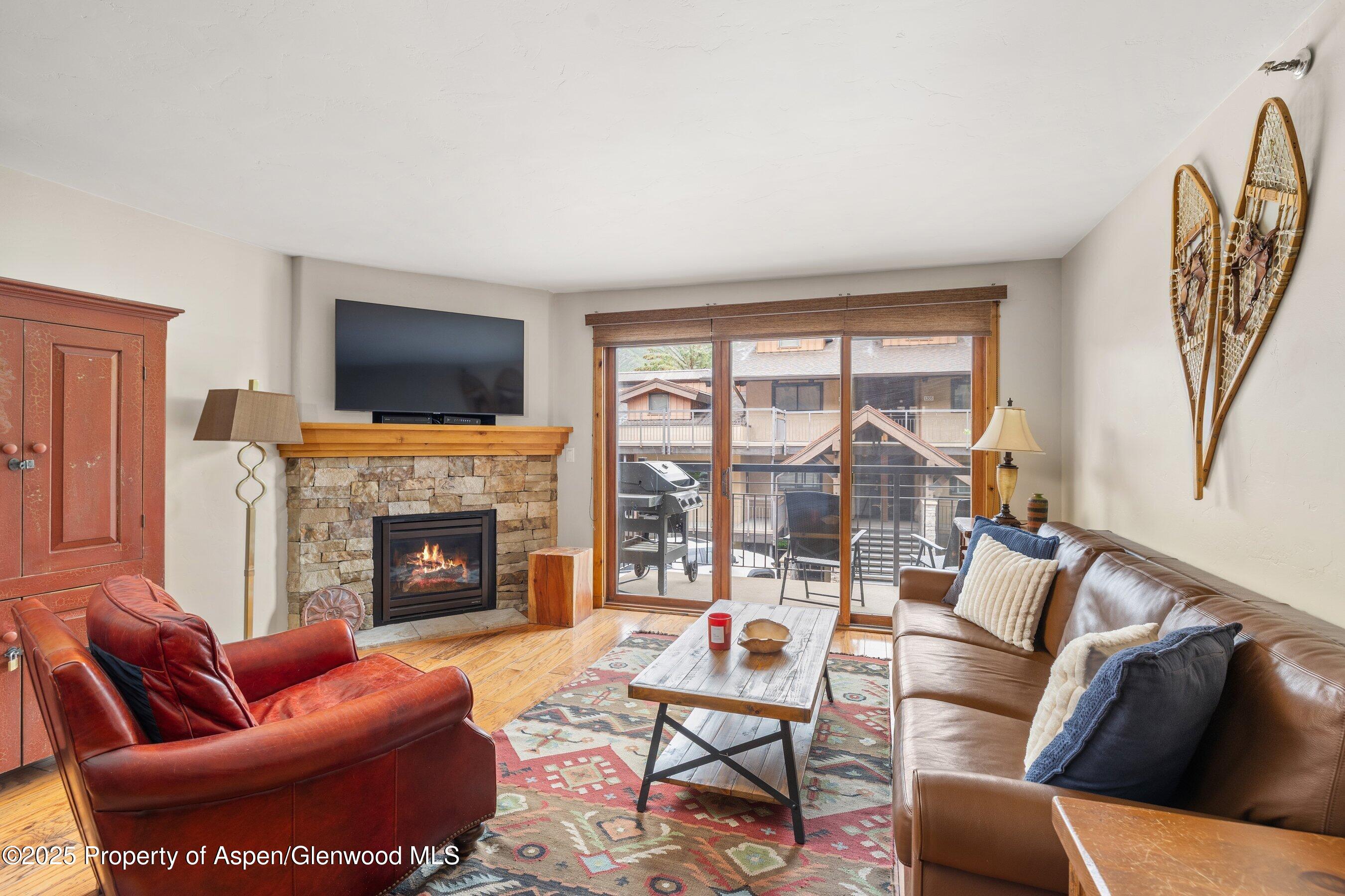 400 Wood Road, Unit 2104B Snowmass Village, CO 81615 - Photo 4 of 18 400WoodRdCrestwood_Unit_2401B_2506_0236