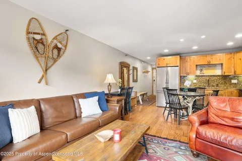 $1,015,000 | 400 Wood Road, Unit 2104B, Snowmass Village, CO 81615
