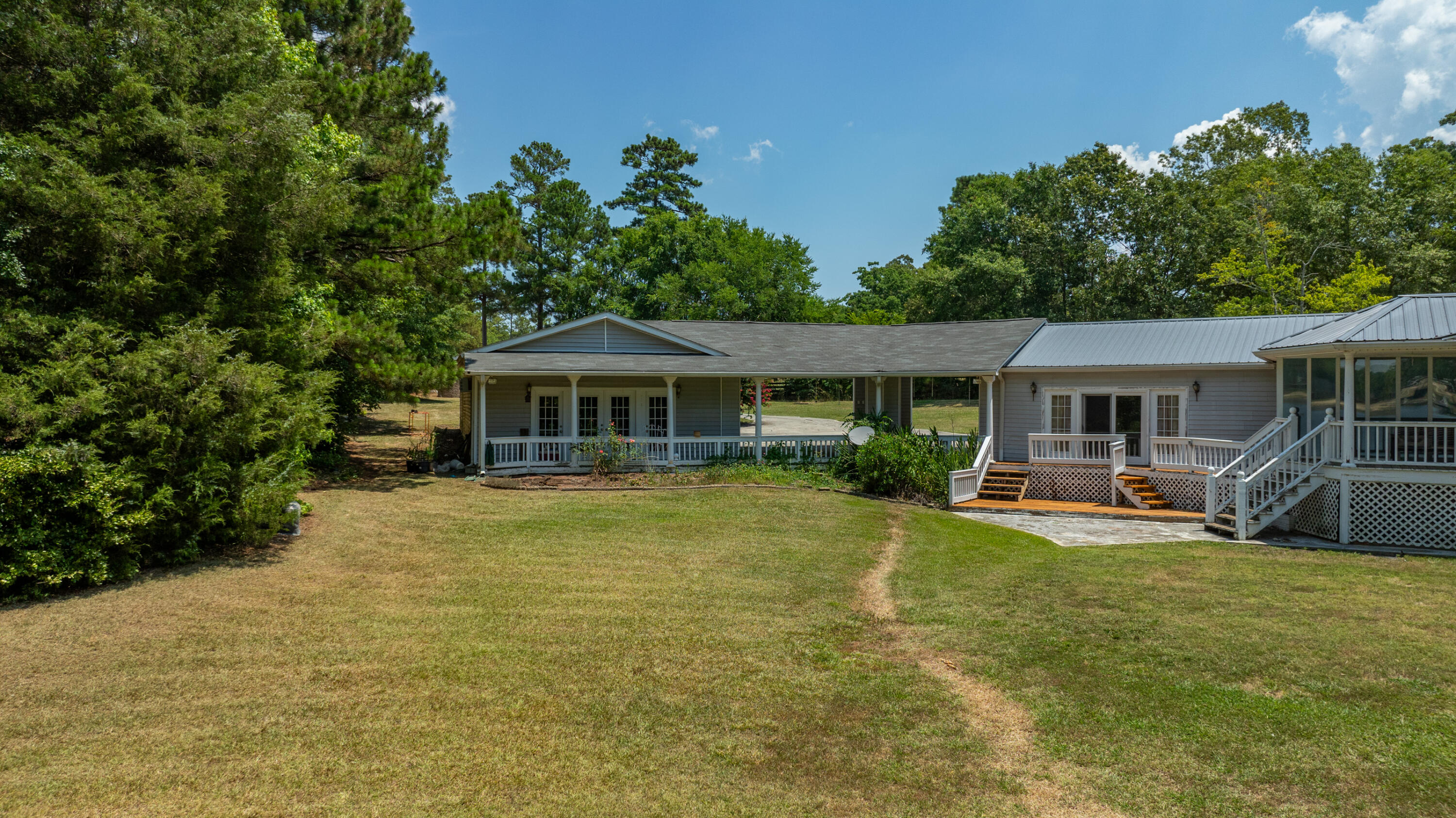 520 South Point Drive Gilbert, SC 29054 - Photo 34 of 118