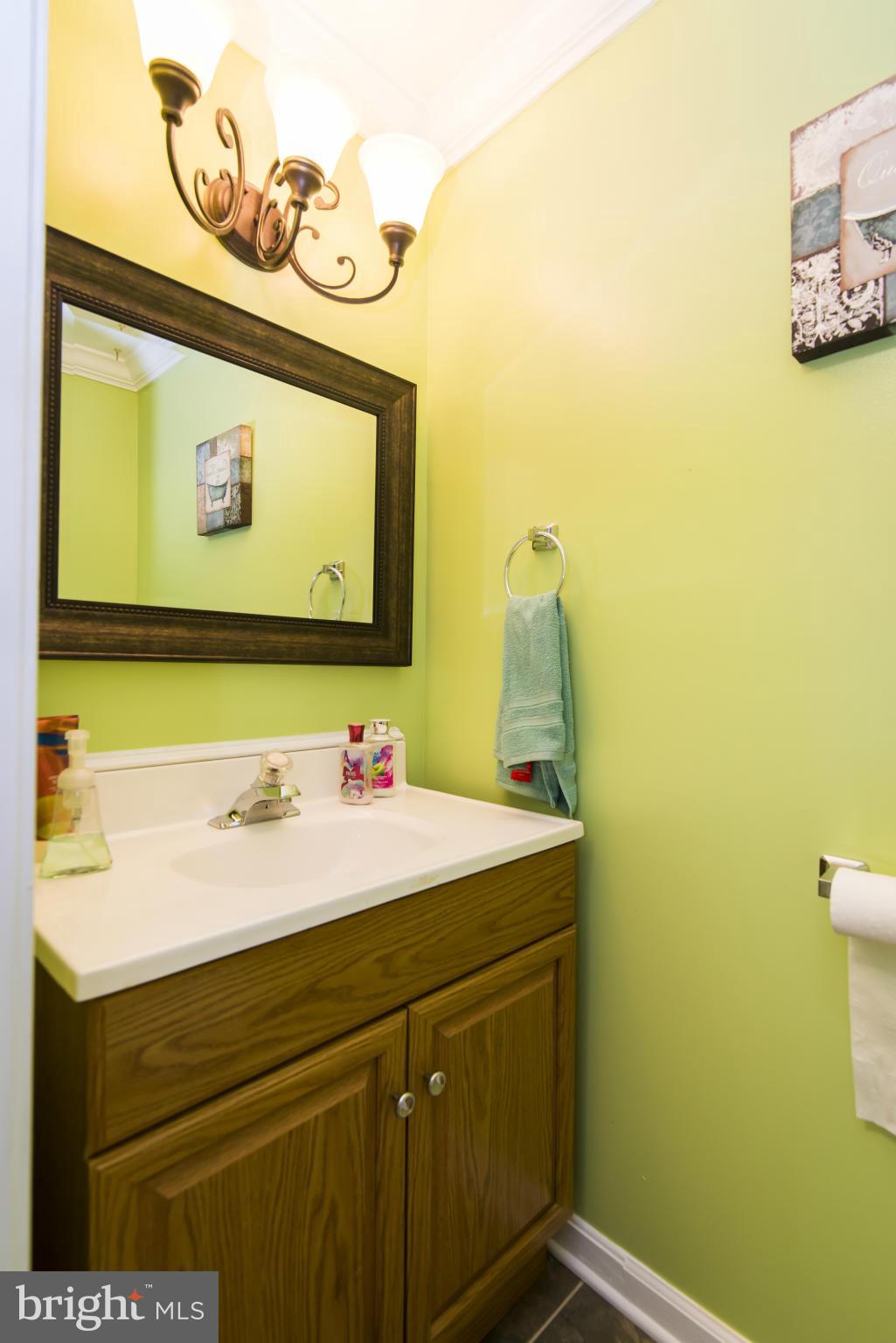 7433 Rokeby Drive, Unit 10 Manassas, VA 20109 - Photo 11 of 27 Bath