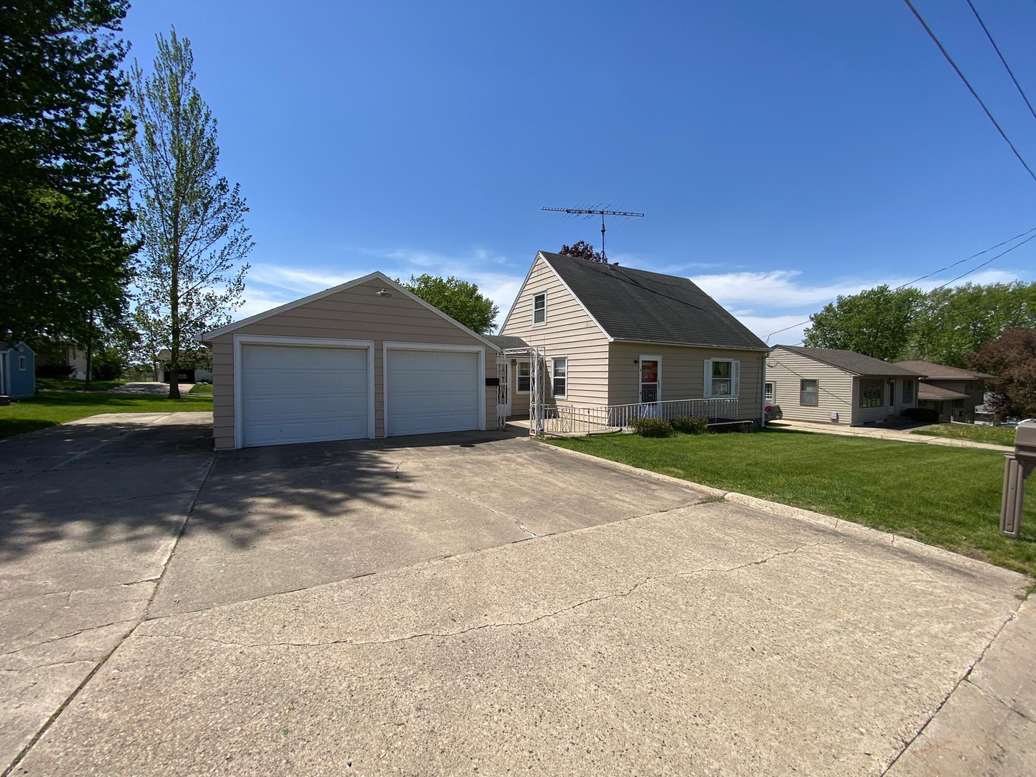 2021 Tower Road Albert Lea, MN 56007 - Photo 1 of 50
