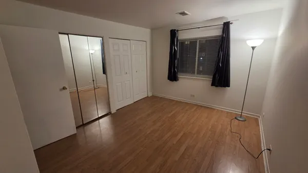 $1,695 | 9368 Bay Colony Drive, Unit 2S, Des Plaines, IL 60016