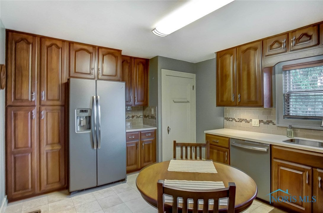 9020 Neowash Road Waterville, OH 43566 - Photo 11 of 32 Gallery Image 11