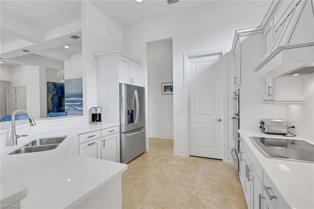 6685 Costa Circle Naples, FL 34113 - Photo 8 of 37