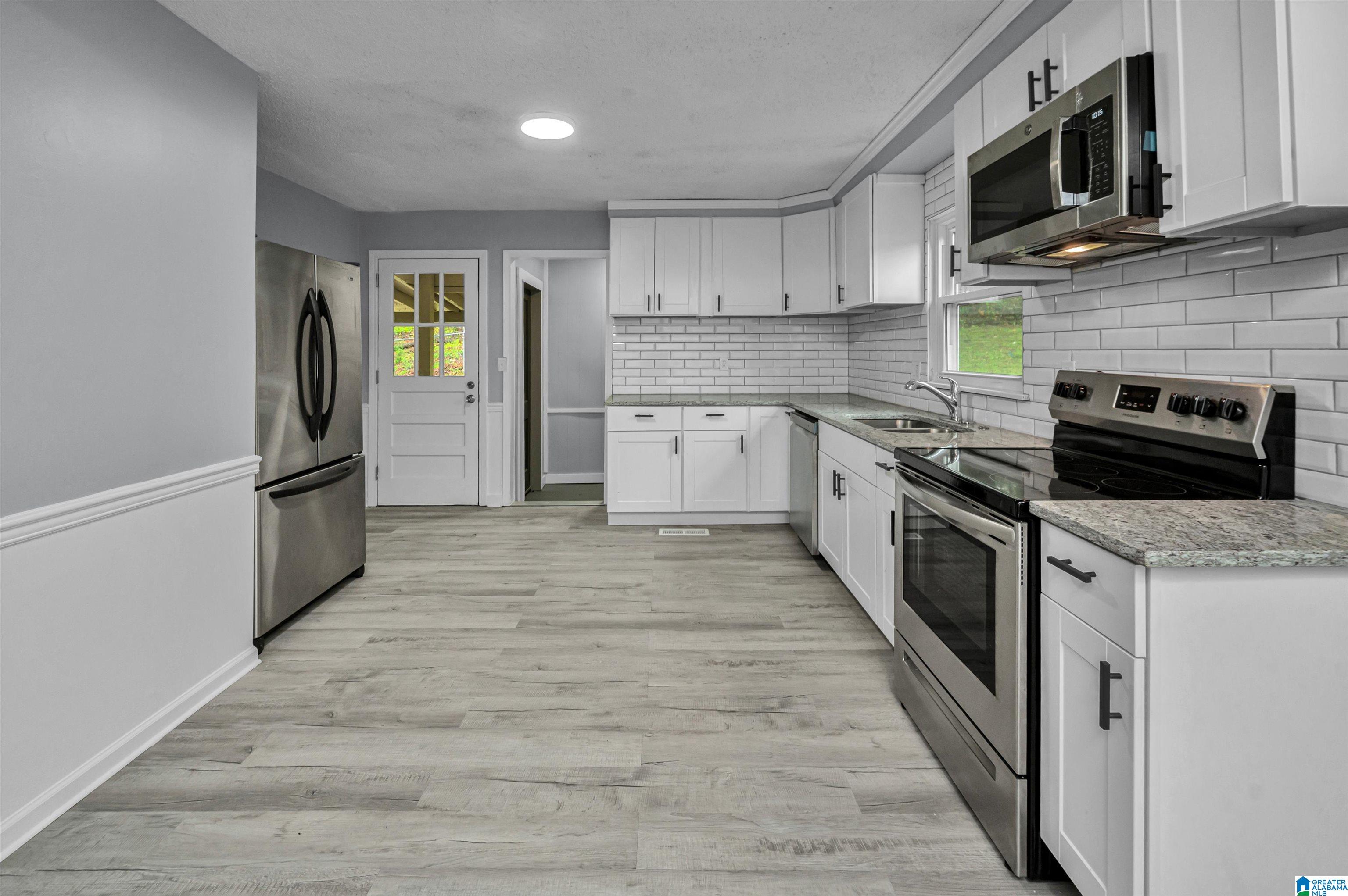 2228 Reed Road Northeast Center Point, AL 35215 - Photo 14 of 37