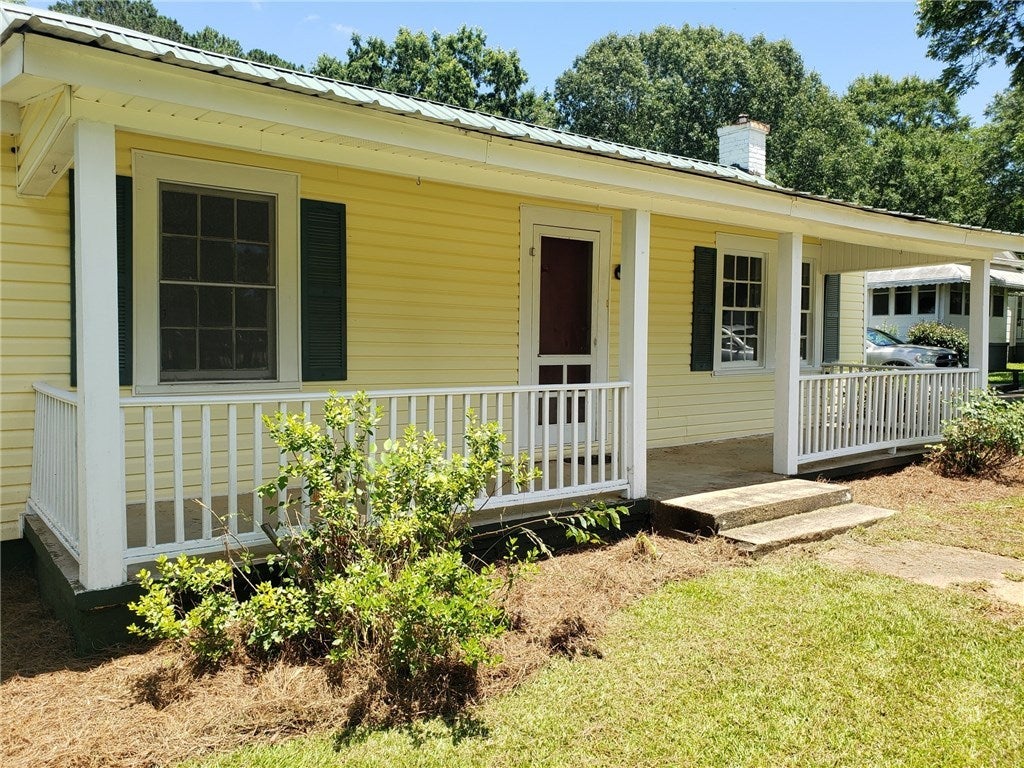 313 Cusseta Road Valley, AL 36854 - Photo 2 of 17 Gallery Image 2