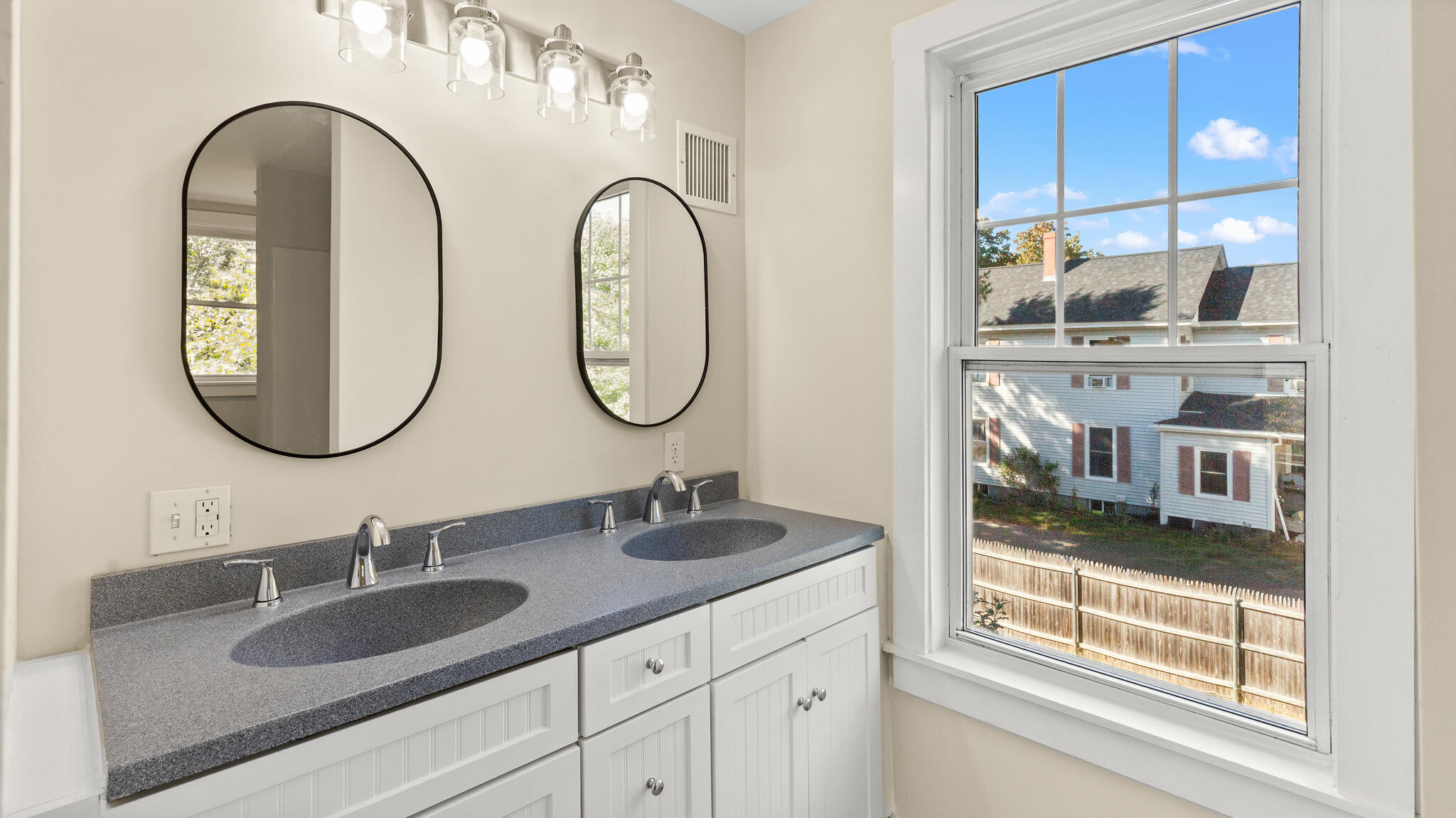 113 Elm Street Bangor, ME 04401 - Photo 39 of 109 _MG_8836