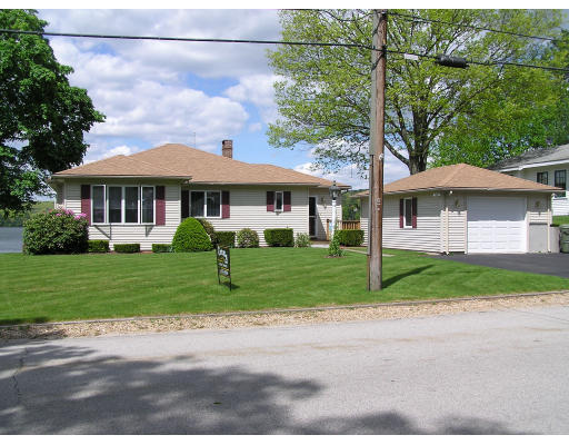 246 Killdeer Road Webster, MA 01570 - Photo 4 of 15 Gallery Image 4