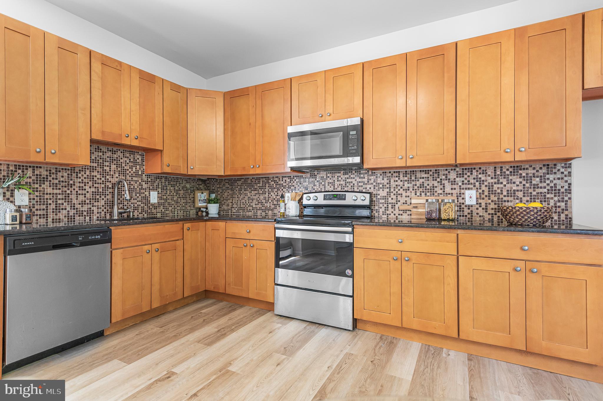 705 Shadyside Avenue Croydon, PA 19021 - Photo 2 of 38
