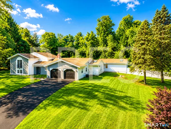 $699,900 | 30 Rolling Hills Drive, Meriden, CT 06451