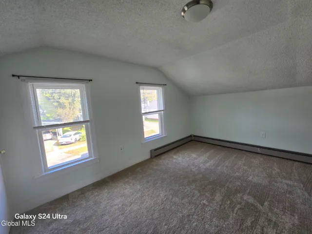 $2,000 | 70 Oak Street, Saratoga Springs, NY 12866