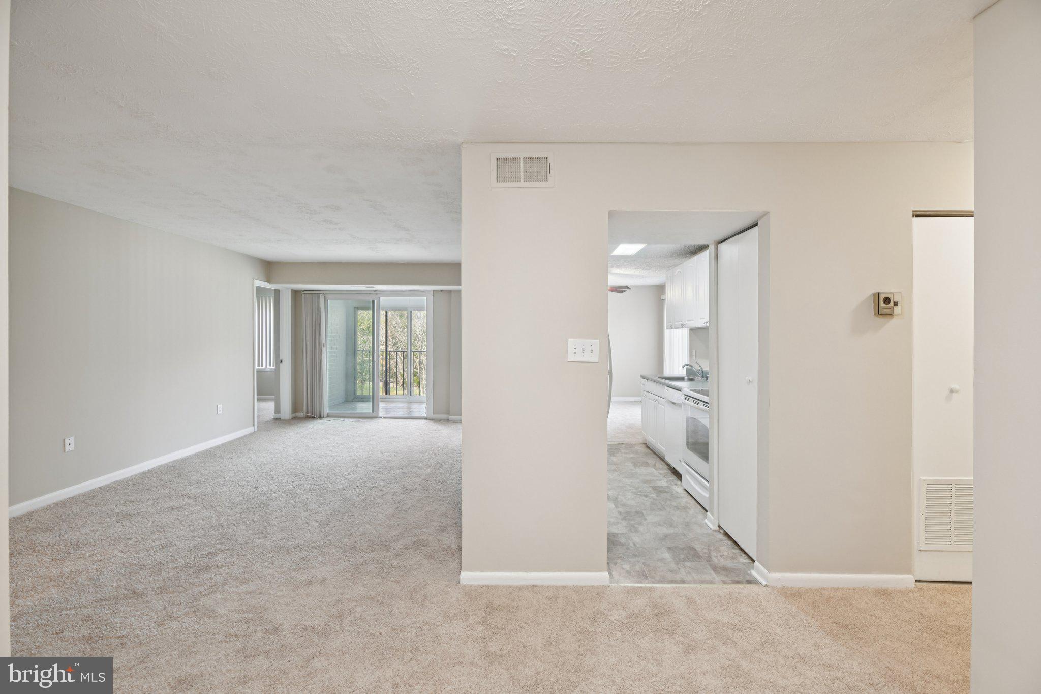8011 Mandan Road, Unit 301 Greenbelt, MD 20770 - Photo 9 of 31