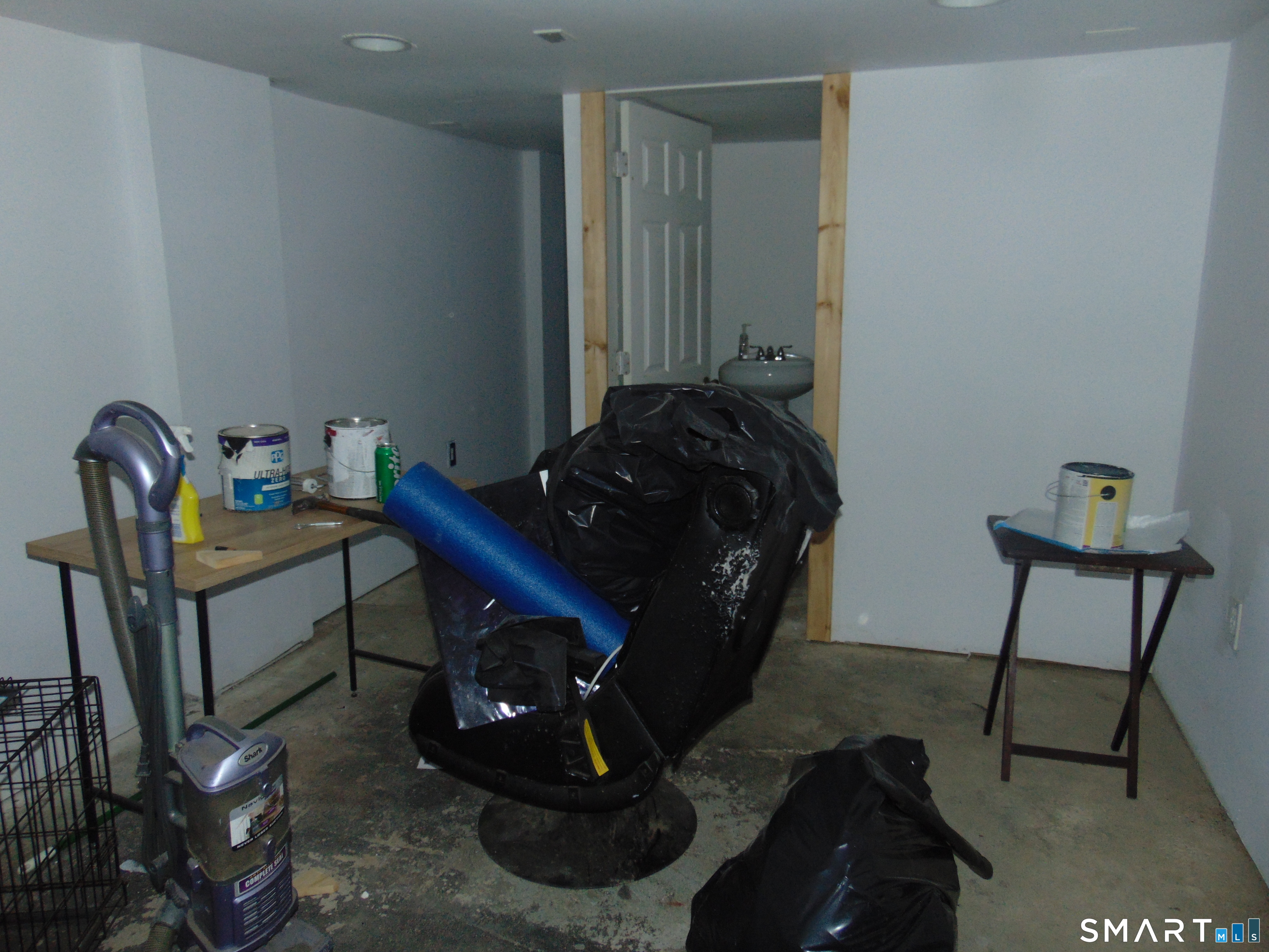 220 Park Road Waterbury, CT 06708 - Photo 16 of 20