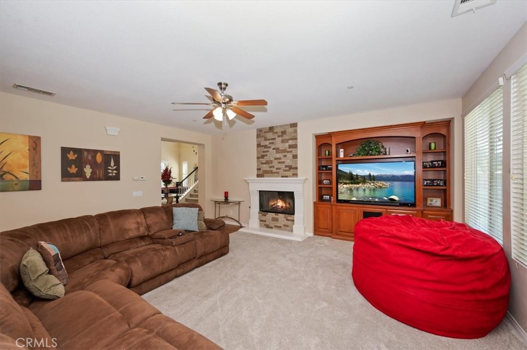 19662 Shadowbrook Way Riverside, CA 92508 - Photo 12 of 55 Family room