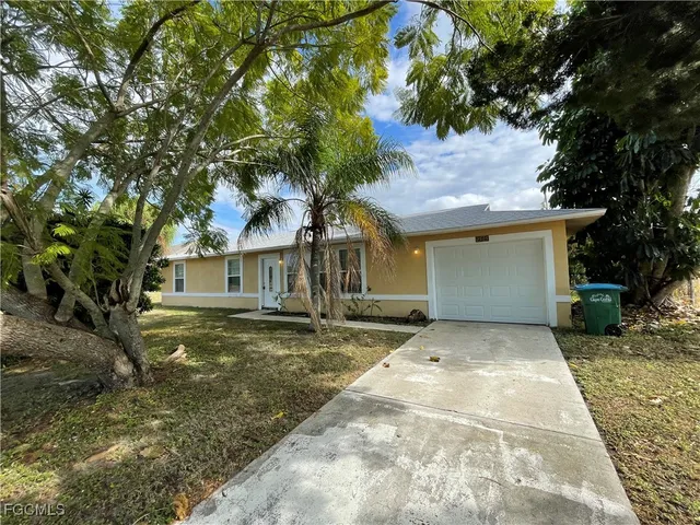 $1,900 | 2505 Northeast 22nd Place, Cape Coral, FL 33909