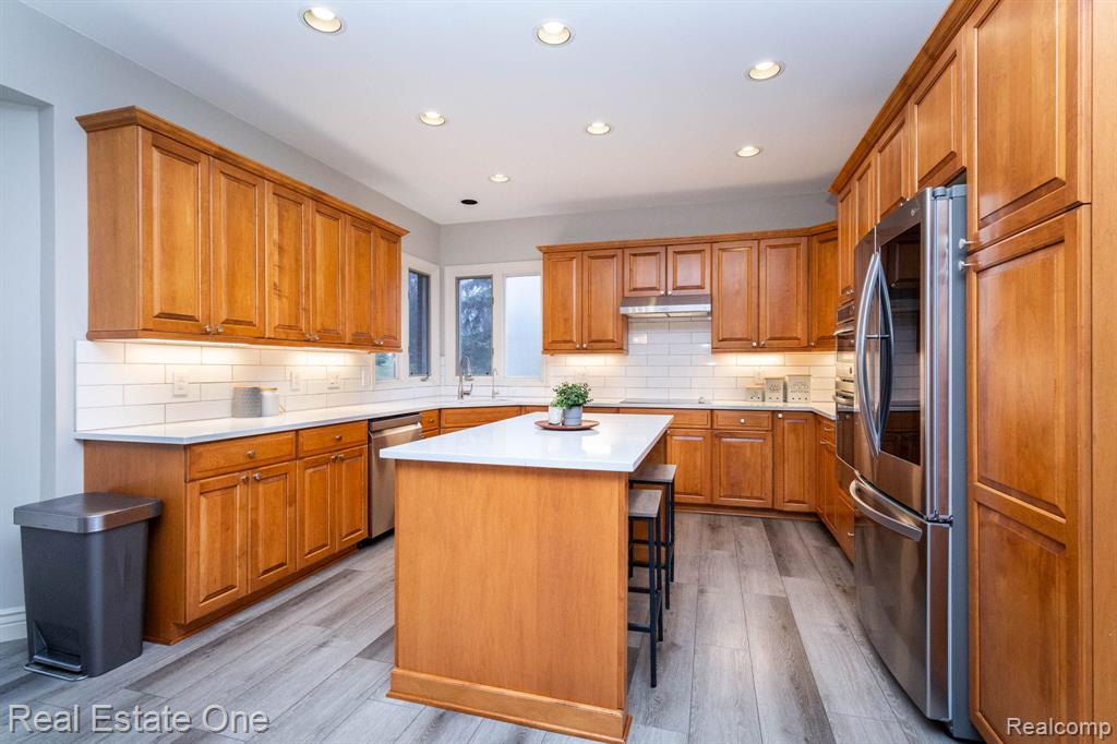 6536 Chatham Circle Rochester Hills, MI 48306 - Photo 12 of 77 Gallery Image 12