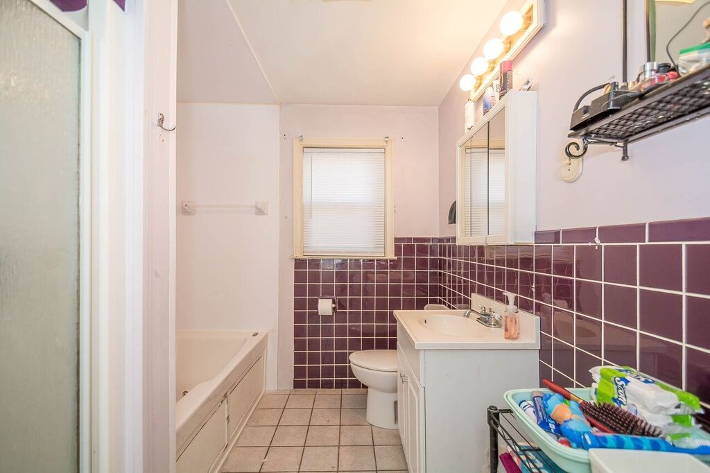 68 Lowell Road North Reading, MA 01864 - Photo 11 of 20 Gallery Image 11