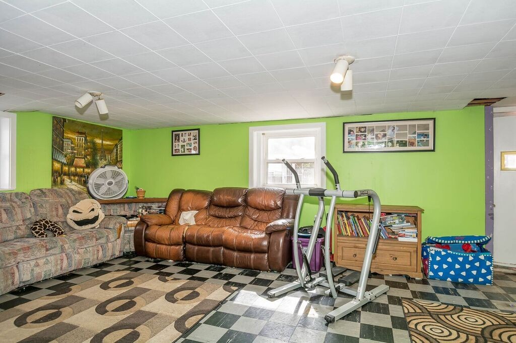 68 Lowell Road North Reading, MA 01864 - Photo 12 of 20 Gallery Image 12
