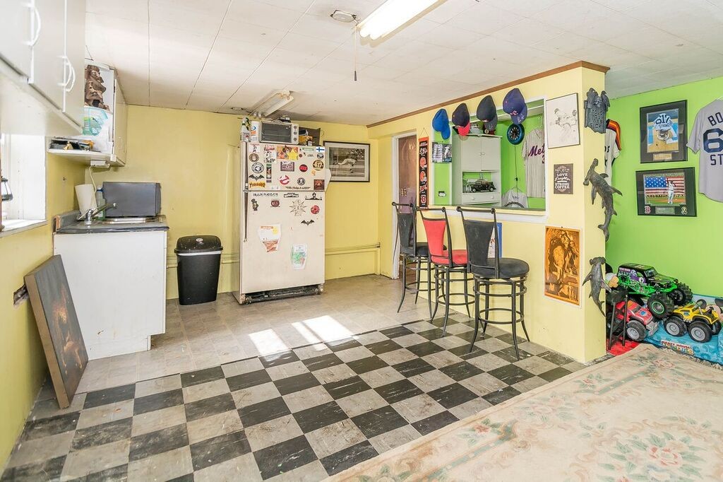 68 Lowell Road North Reading, MA 01864 - Photo 13 of 20 Gallery Image 13