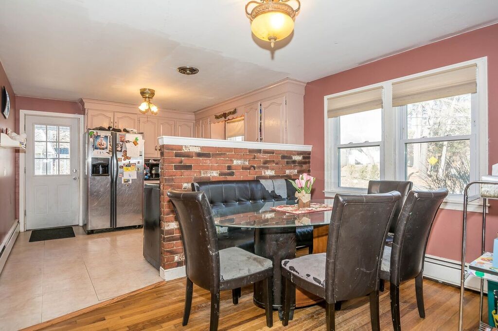 68 Lowell Road North Reading, MA 01864 - Photo 4 of 20 Gallery Image 4