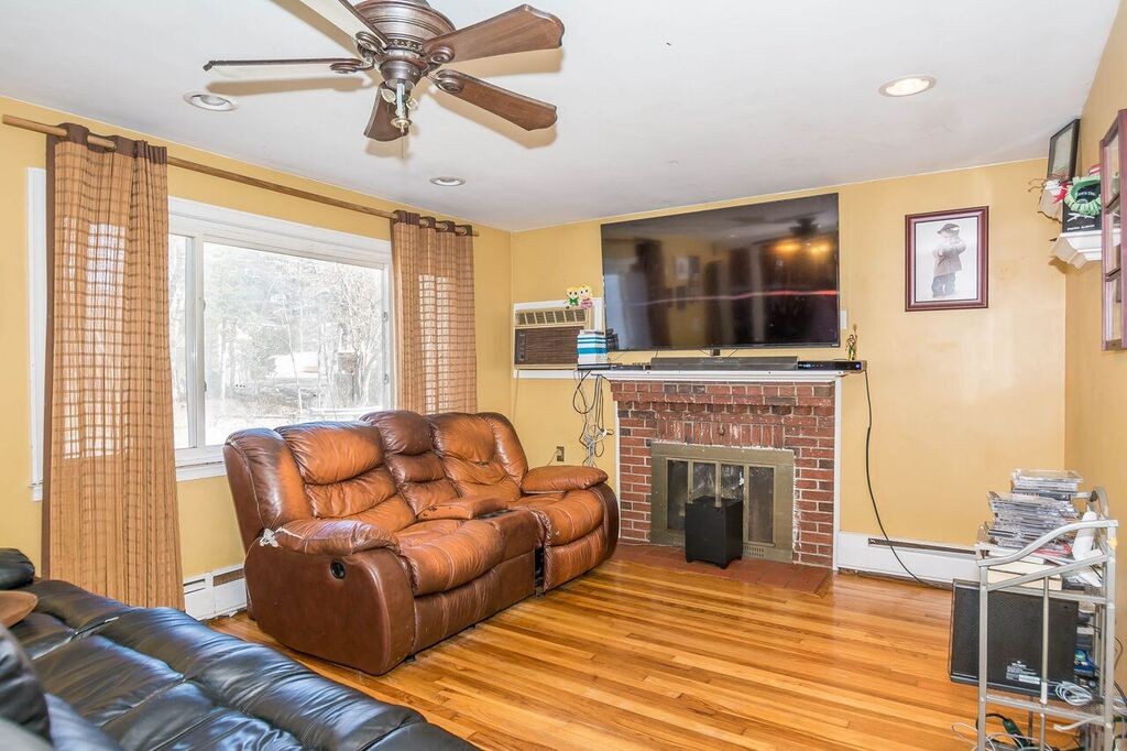 68 Lowell Road North Reading, MA 01864 - Photo 6 of 20 Gallery Image 6