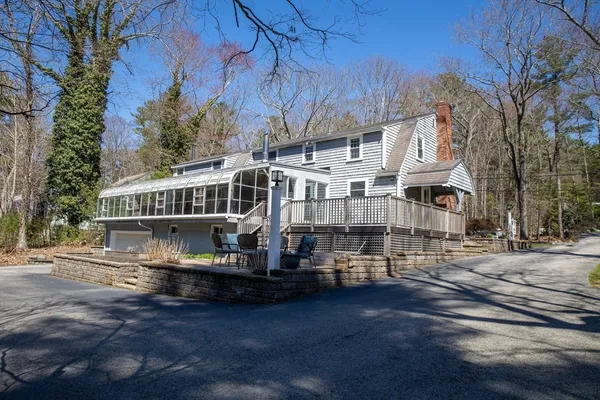 $935,000 | 43 Summer Street, Norwell, MA 02061
