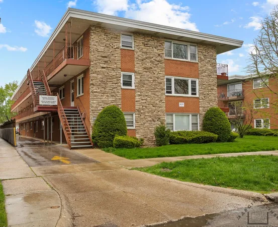 $244,900 | 5440 West Windsor Avenue, Unit 3A, Chicago, IL 60630