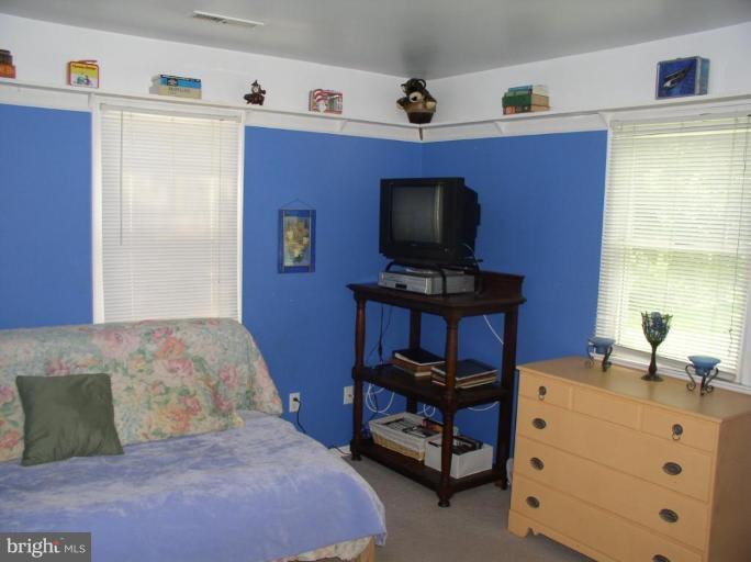 19116 Chandlee Mill Road Sandy Spring, MD 20860 - Photo 14 of 14 Bedroom #2